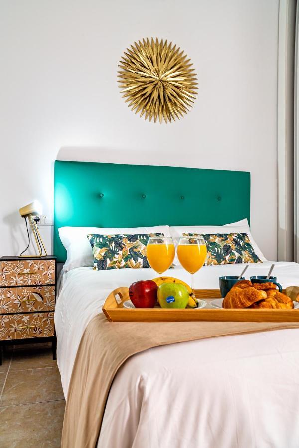 Old Town - Cultural Experience Apartment มาลากา ภายนอก รูปภาพ
